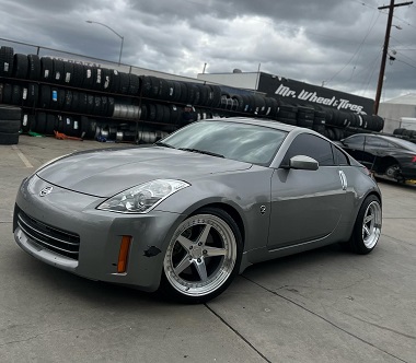 Nissan 350Z with new wheels installed in Bakersfield, CA